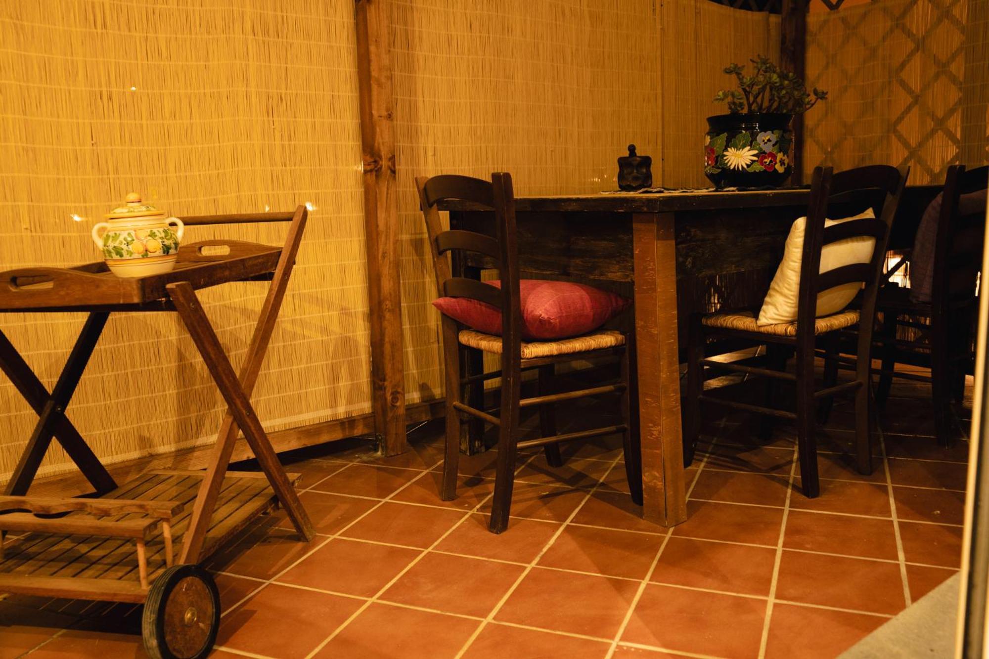 Casa Vacanze Le Pernici Nicolosi Exterior foto